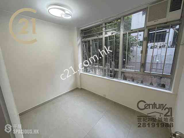 Kennedy Town - Joyful Building 06
