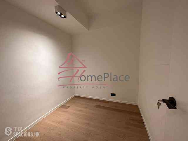 Sai Ying Pun - Hing Yip Building 07