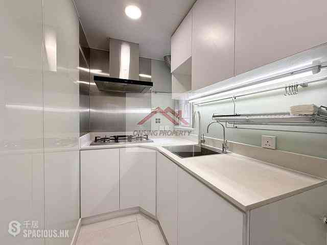 Sai Ying Pun - King Ming Mansion 03