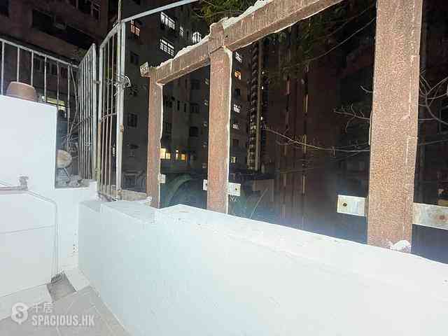 Sheung Wan - On Wah Building 05