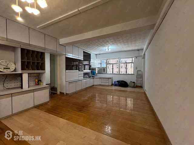 Sai Ying Pun - Grand Court 01