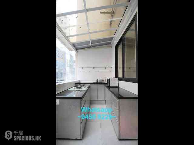 Sheung Wan - 185, Wing Lok Street 03