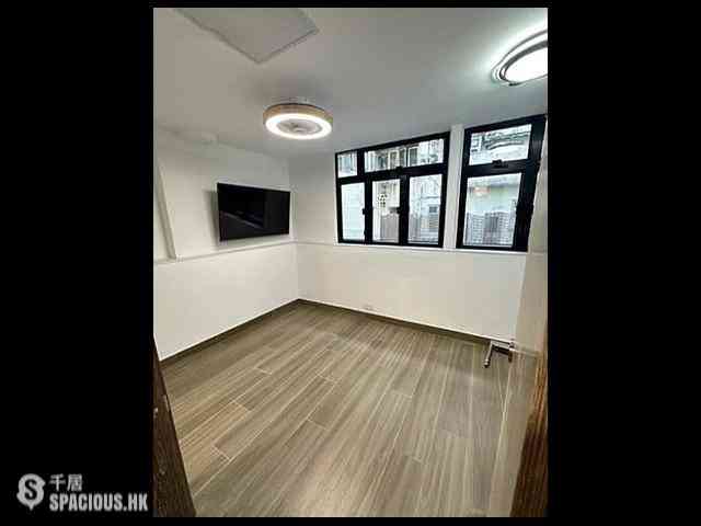 Poho - 240, Hollywood Road 03