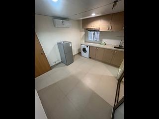 Sheung Wan - 70, Des Voeux Road West 04
