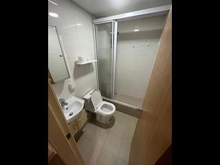 Sheung Wan - 70, Des Voeux Road West 06