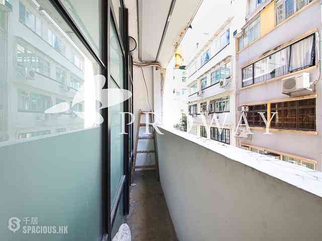Central - 41-43, Gough Street 02