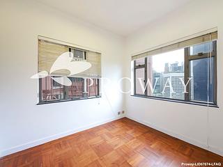 Mid Levels Central - Mackenny Court 07