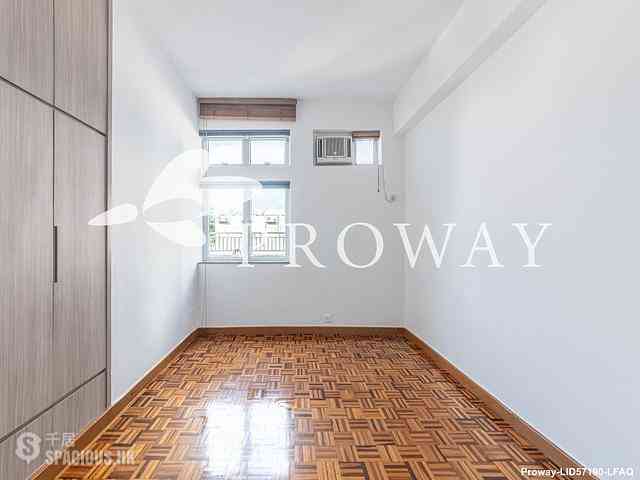 Pok Fu Lam - Bisney Villas 06