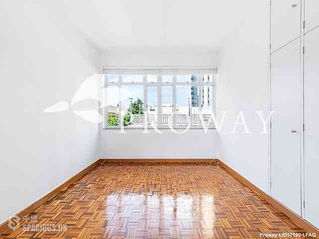 Pok Fu Lam - Bisney Villas 07
