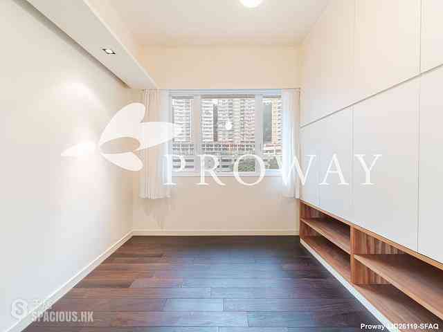 Pok Fu Lam - Baguio Villa Block 40 09