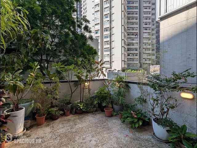 North Point - Seaview Building 27