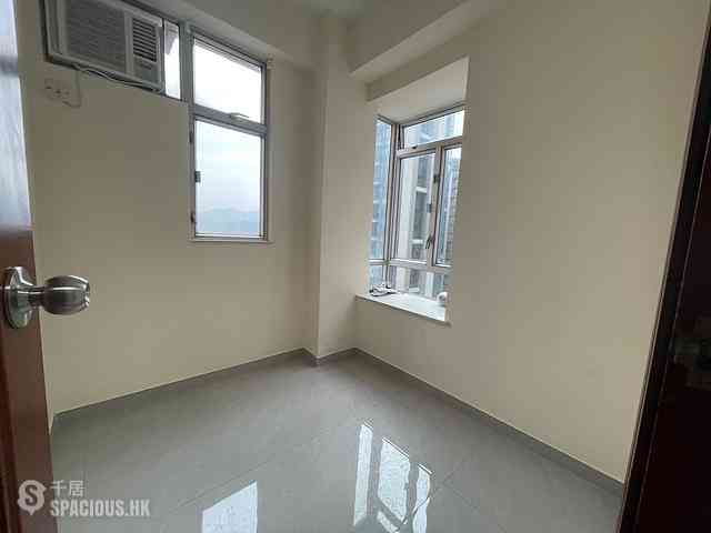 North Point - Kin Bong Building 03