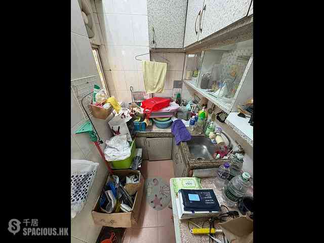 Sheung Wan - 23, Tung Street 10