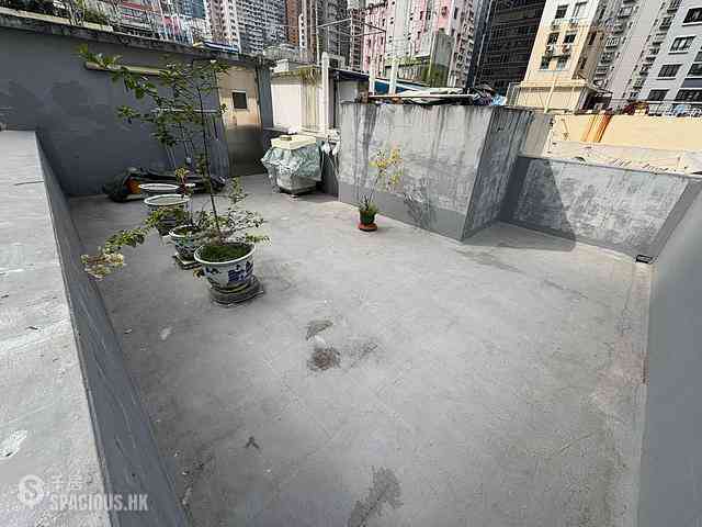 Sheung Wan - 23, Tung Street 13