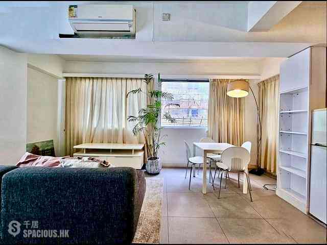 Wan Chai - Lok Ku House 06