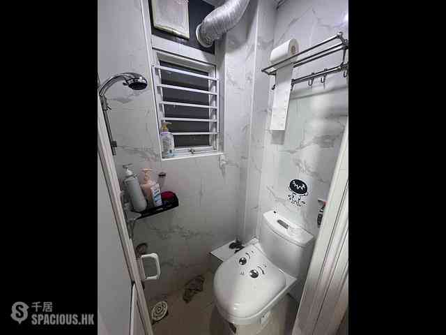 Mong Kok - Bik Lan House 02