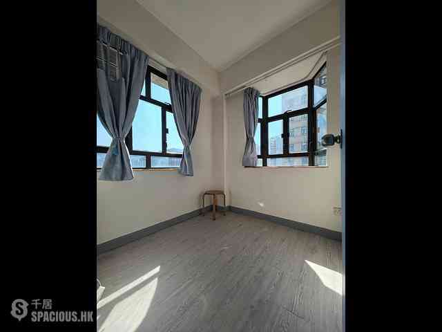 Sha Tin - Wai Wah Centre Block 3 07