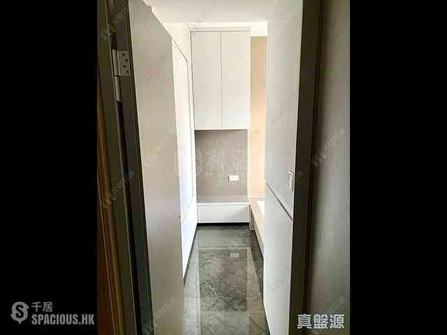 Pak Shek Kok - Solaria Tower 1 05