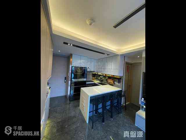 Pak Shek Kok - Solaria Tower 1 06