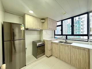 Mid Levels Central - Robinson Heights Block 2 17