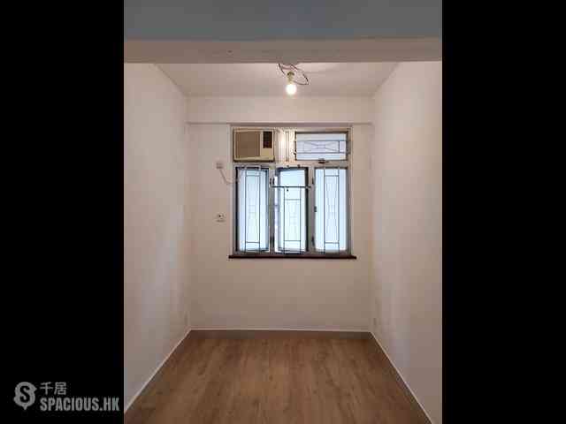 Yau Ma Tei - Tung Fook Mansion 02
