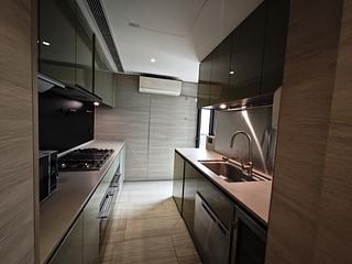 North Point - Fleur Pavilia Tower 2 11