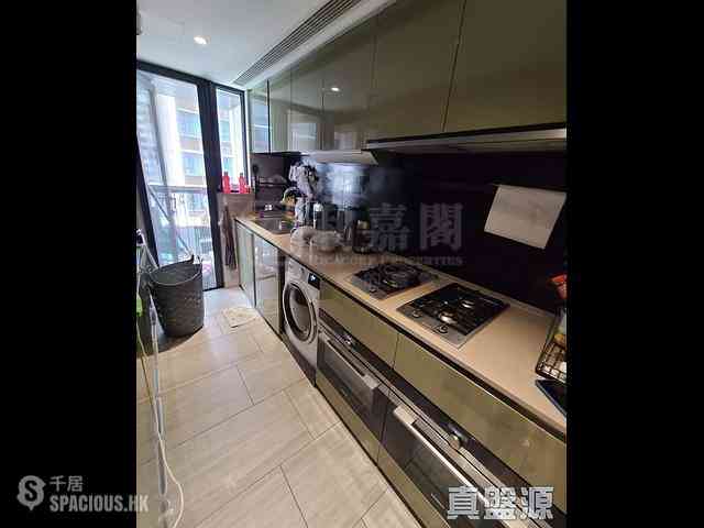 North Point - Fleur Pavilia Tower 1 08