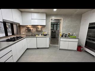 Mid Levels Central - Macdonnell House 10