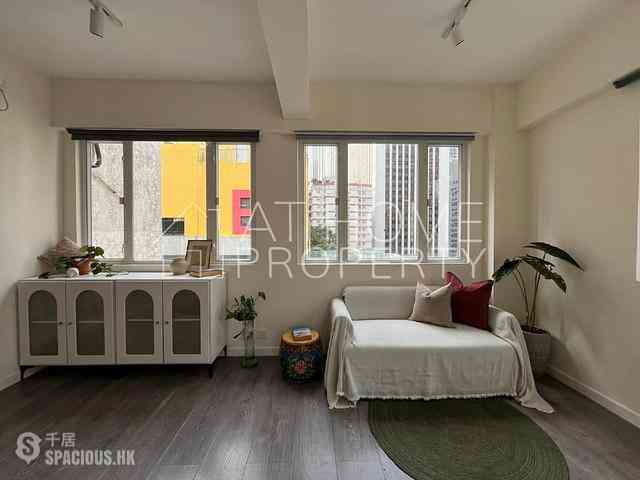 Wan Chai - Kin On House 05