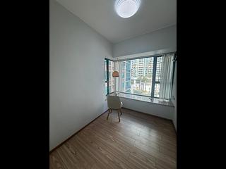 Tai Kok Tsui - Park Avenue Phase 1 Block 7 04