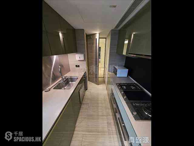 North Point - Fleur Pavilia Tower 2 12