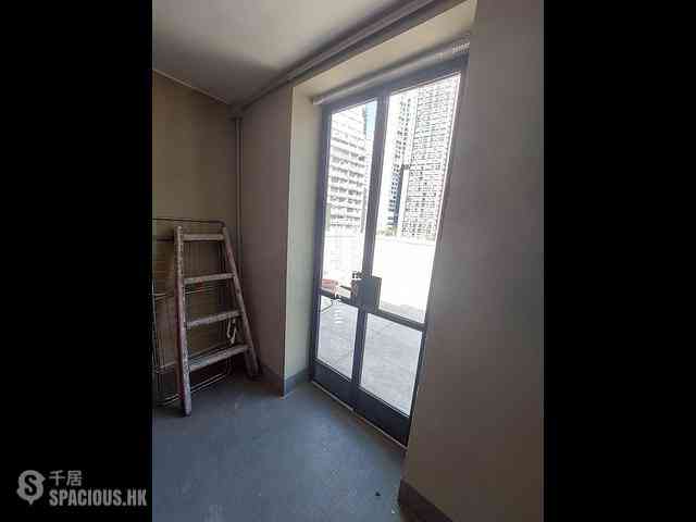 Central - Hollywood Road, 228-230 48