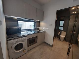 Poho - 242-244, Hollywood Road 04