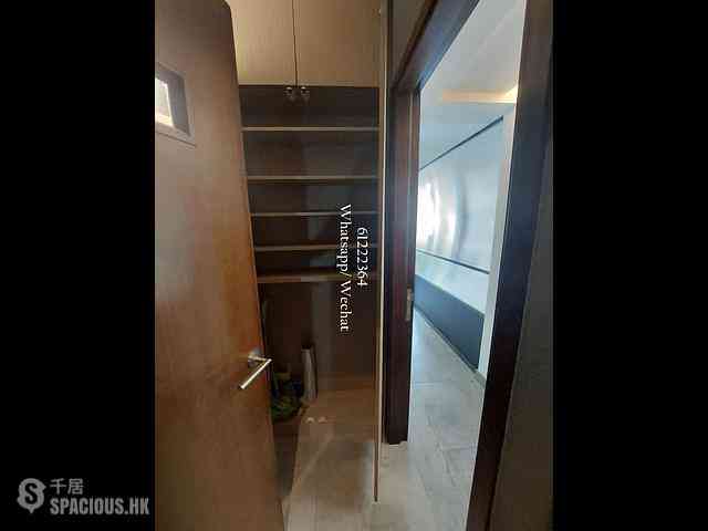 Poho - 242-244, Hollywood Road 06