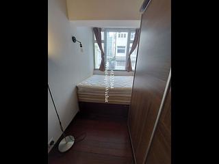 Poho - 152-154, Hollywood Road 07