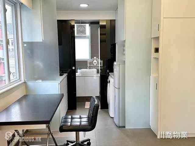 Central - Cheung Fai Building 11