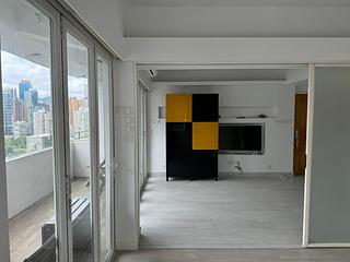 Causeway Bay - Bay View Mansion Block A 04
