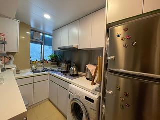 Tung Chung - Caribbean Coast Phase 2 Albany Cove Tower 7 08