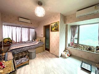Tung Chung - Caribbean Coast Phase 2 Albany Cove Tower 7 09