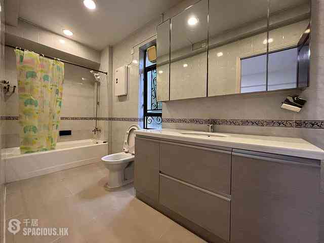 Happy Valley - 9, Broom Road 02