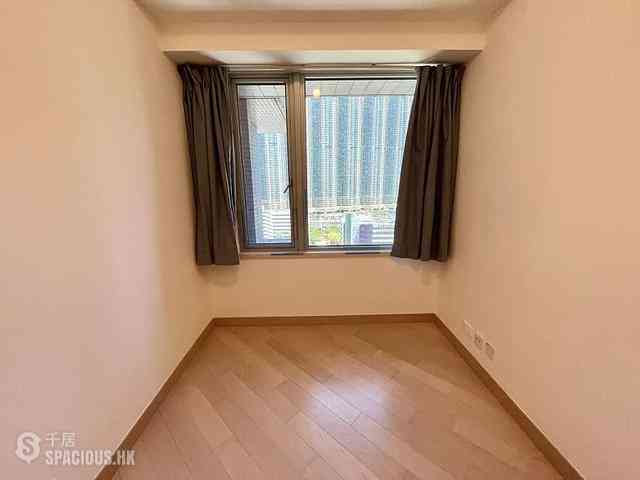 Tung Chung - Century Link Phase 1 Tower 5A 06