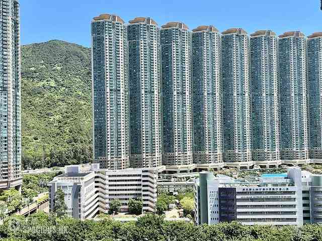 Tung Chung - Century Link Phase 1 Tower 5A 01