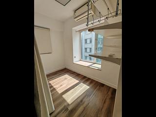 Sai Ying Pun - Hoi Sing Building Block 1 05