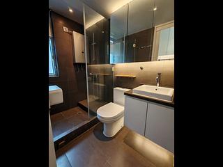 Sai Ying Pun - Hoi Sing Building Block 1 08