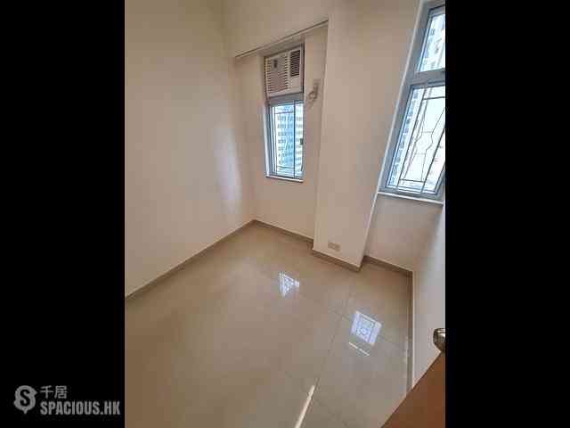 Wan Chai - Pao Woo Mansion 01