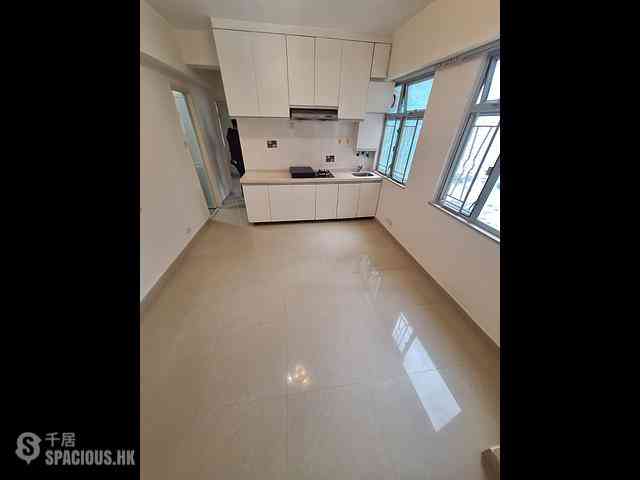 Wan Chai - Pao Woo Mansion 03