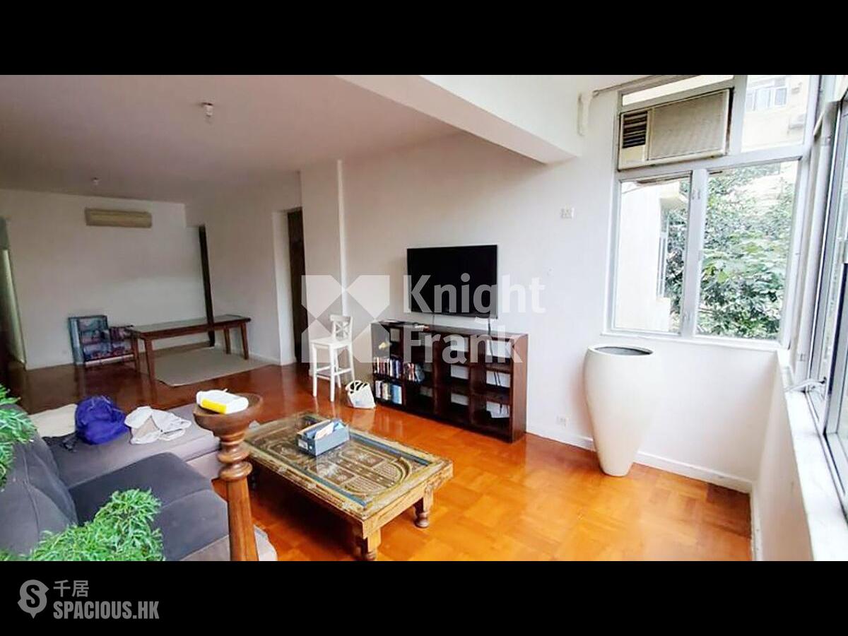 Mid Levels Central - Best View Court 01