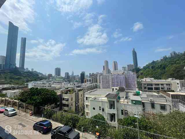 Happy Valley - 5-8, Briar Avenue 02
