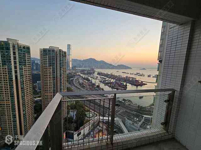 Tai Kok Tsui - Florient Rise 01
