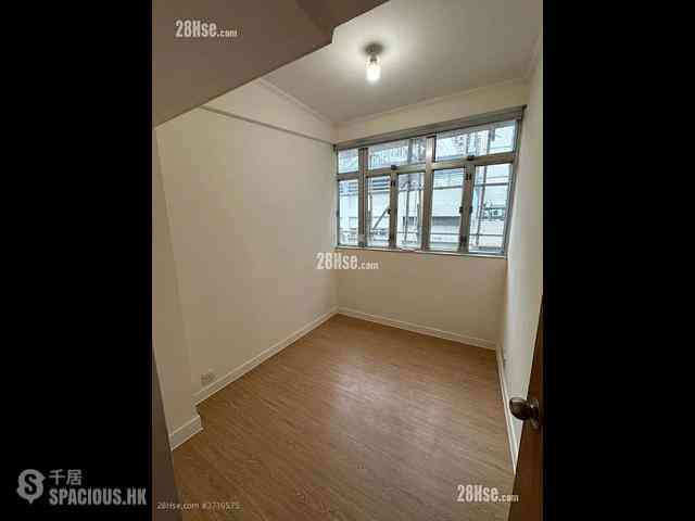 North Point - Hong Lok Building 08